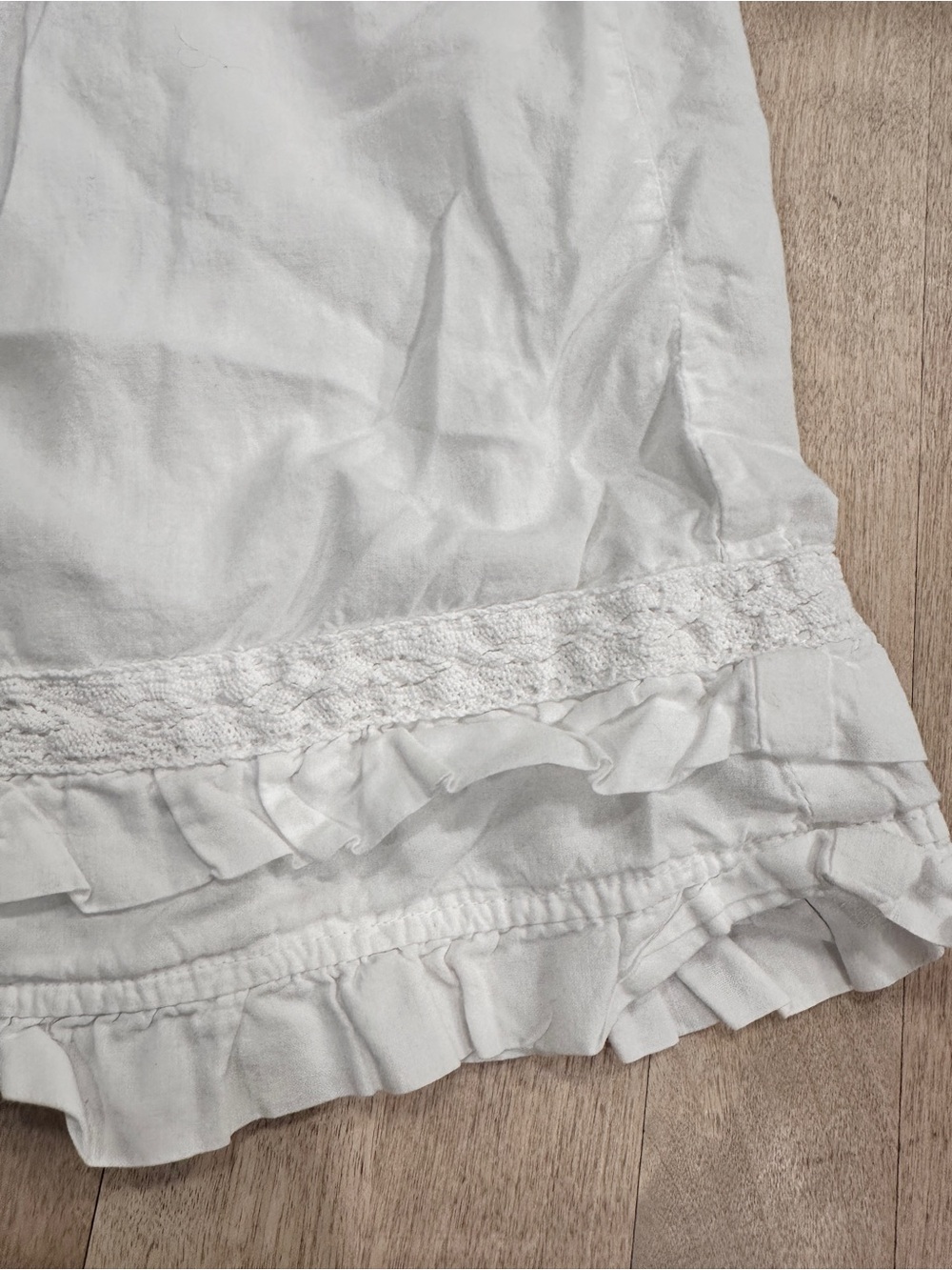 Fashion Bug White Eyelet Ruffle Tunic Top - Picture 6 of 7